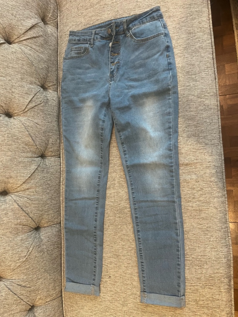 High-Rise Slim Fit Women’s Jeans in Medium Blue